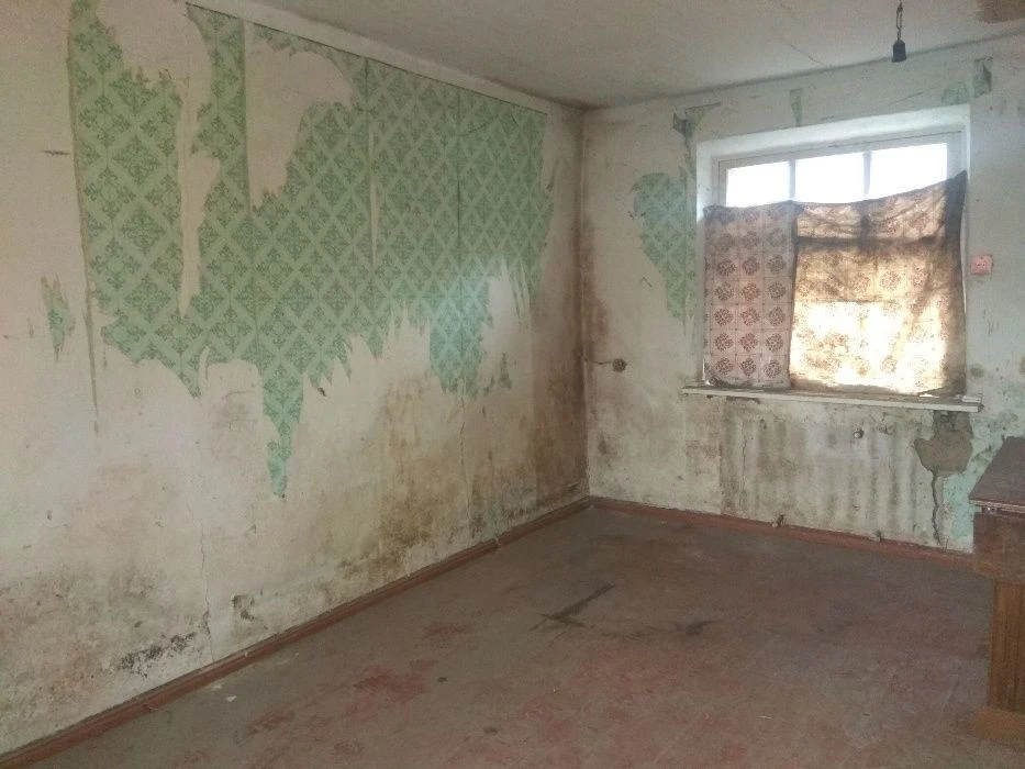 Non-agency, no commission. Sale of a house 30 sq. m. There is gas, electricity.