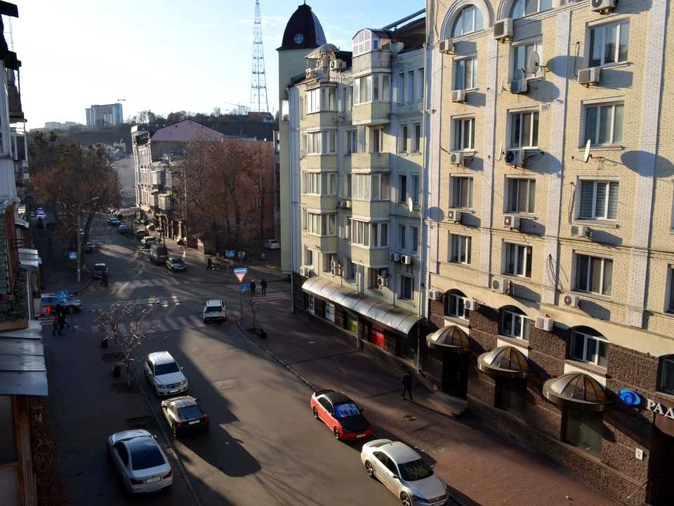 Квартира. Киев, Ярославская улица.