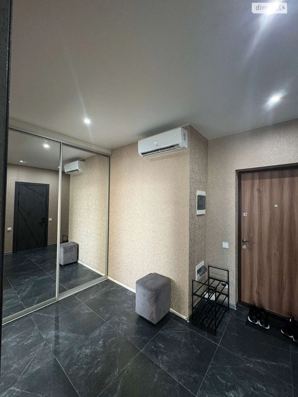 Long-Term Rental Apartment, Teletchka