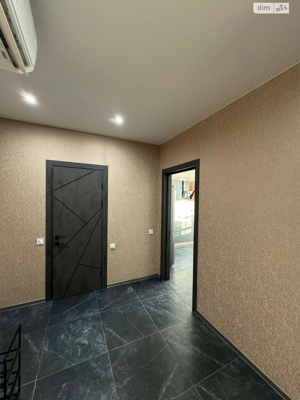 Long-Term Rental Apartment, Teletchka