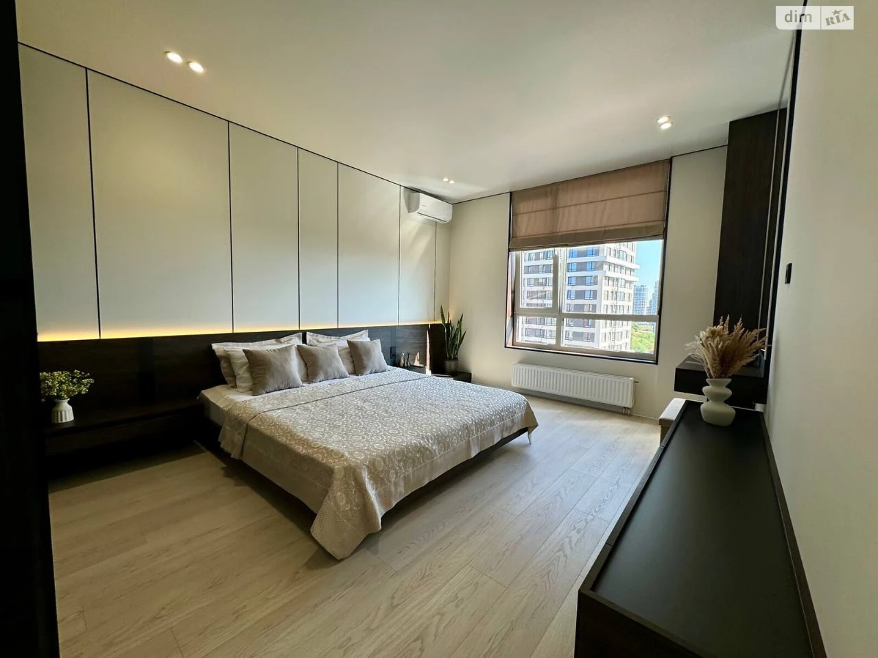Sale of Apartment Podilsky