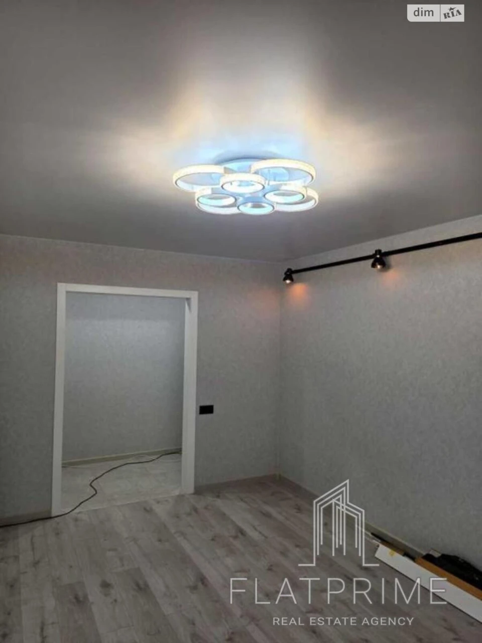 Sale of Apartment Desniansky