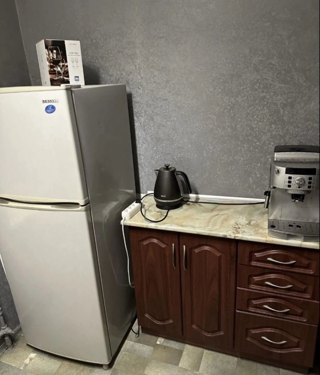 Продається 2-кімнатна квартира, 2/5 поверх, вул. Радіаторна,