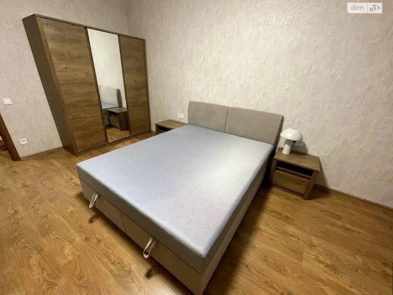 Long-Term Rental of an Apartment in Obol'
