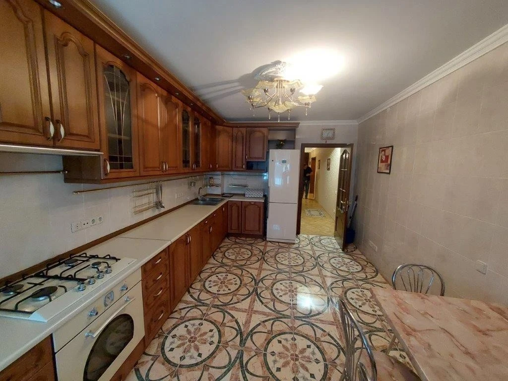 Сдача в аренду 2-комнатной квартиры 120 м², Ярославский проезд