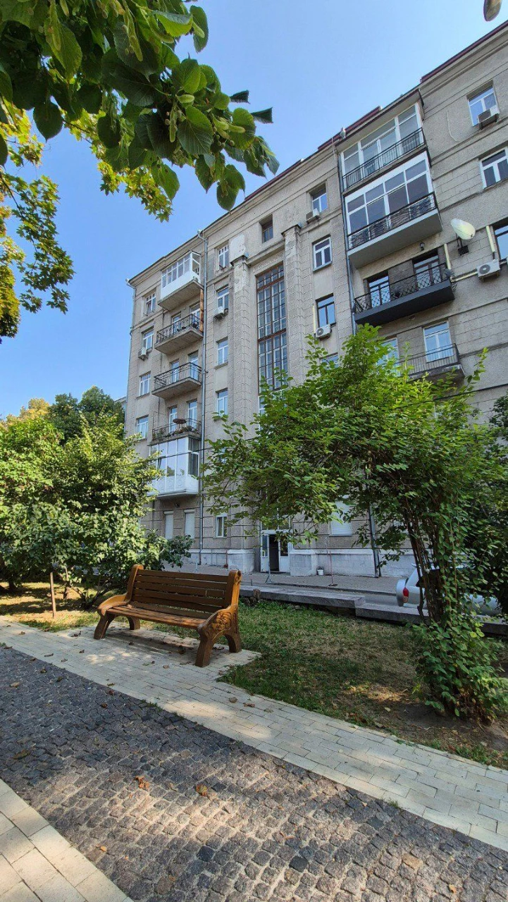 Дворівнева квартира на Липках у самому центрі міста Київ | 2