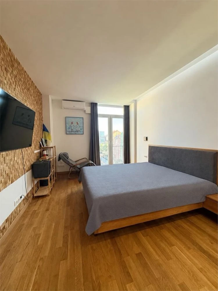Sale of a 3-room apartment in the residential complex "Comfort Town"