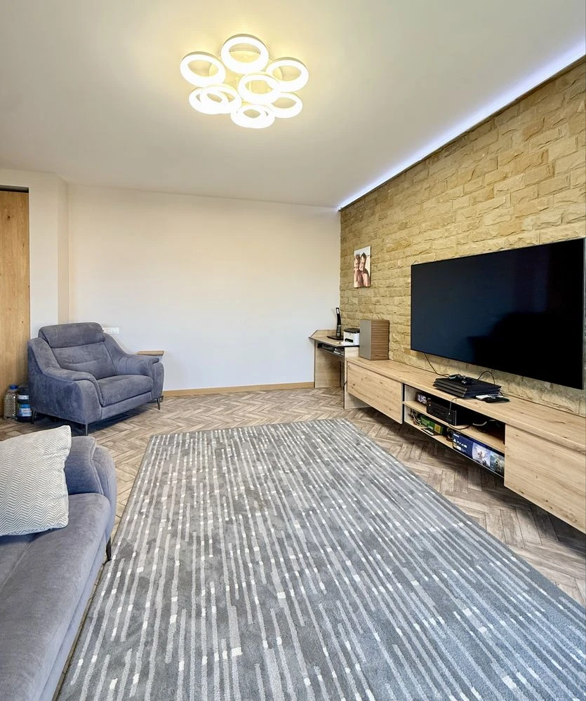 Sale of a 3-room apartment in the residential complex "Comfort Town"