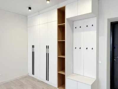 Apartment. Khmelnitsky, 2nd Myrnyi Street.