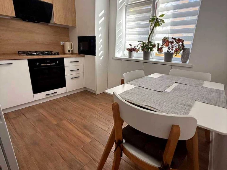 Apartment. Karkmeluka St., Kamienych.