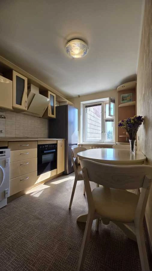 Сдается 3-комнатная квартира 75 м², улица Петра Радченко, 12