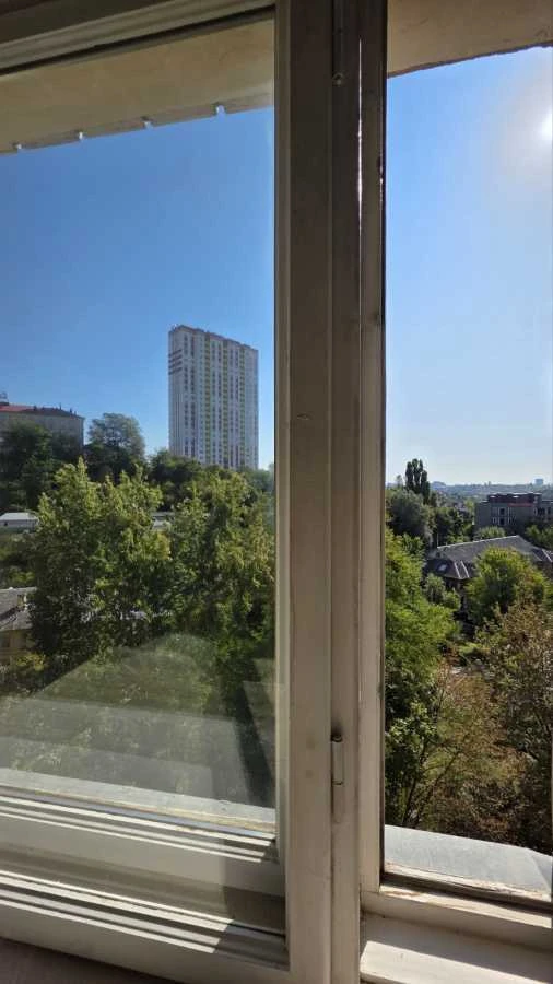 Сдается 3-комнатная квартира 75 м², улица Петра Радченко, 12
