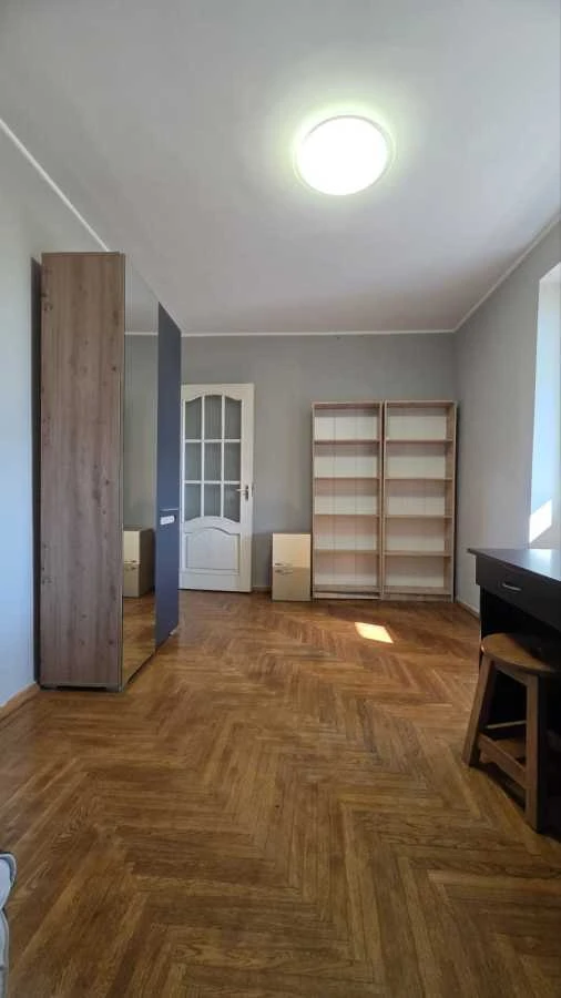 Сдается 3-комнатная квартира 75 м², улица Петра Радченко, 12