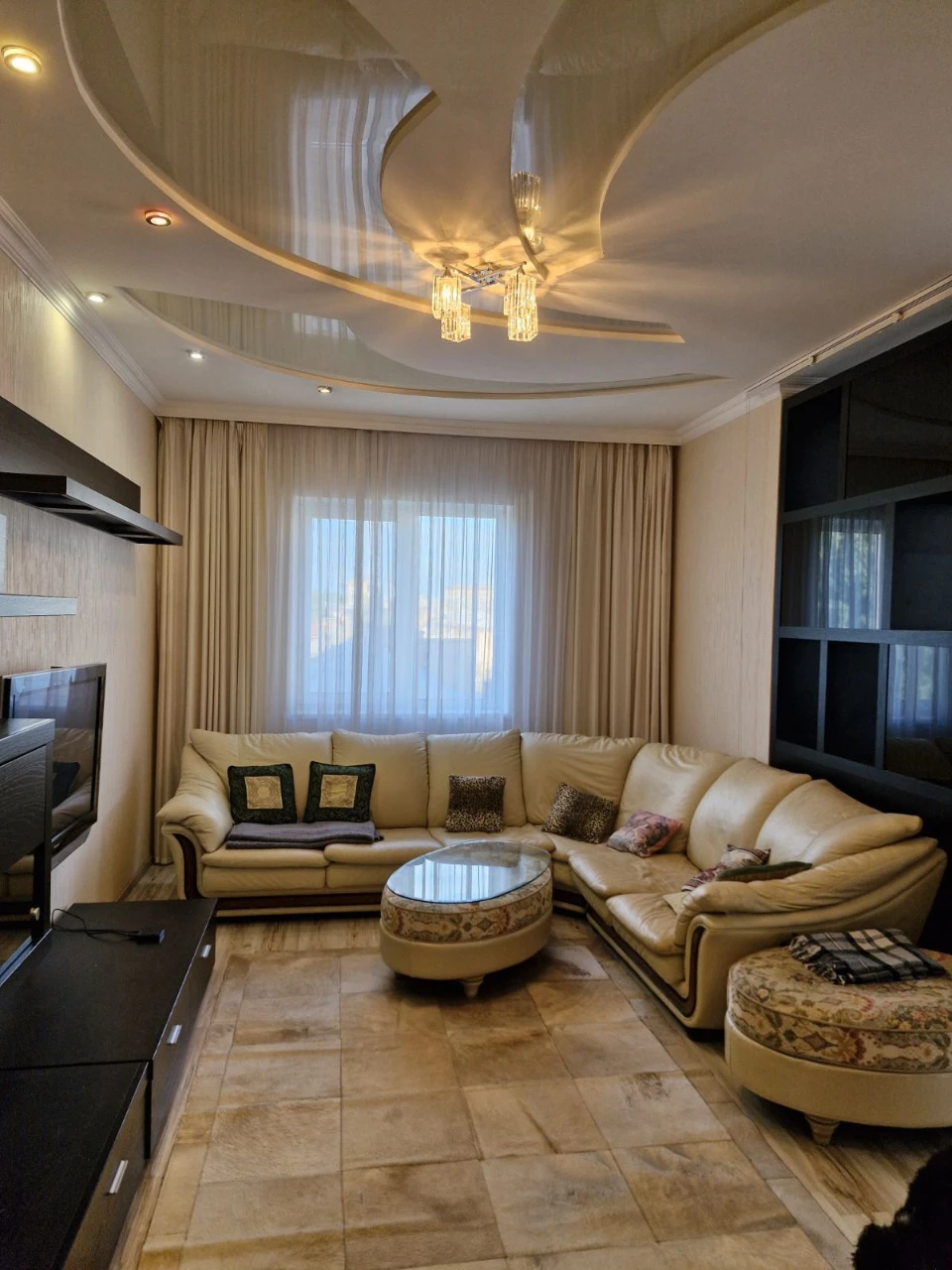 Аренда 3-комнатной квартиры 94 м², Белорусская ул., 3