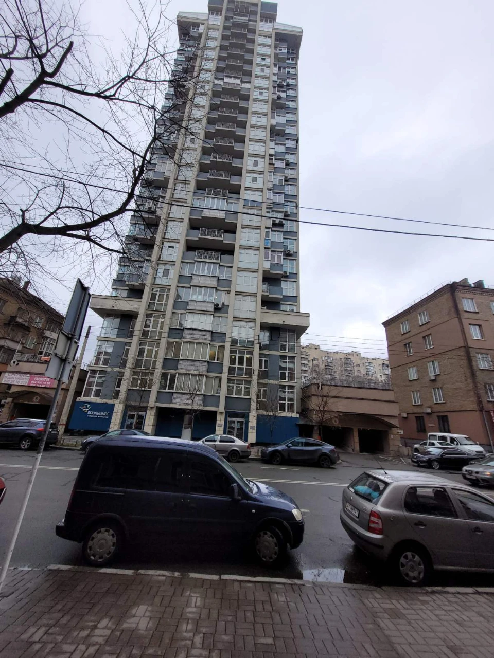 Аренда 3-комнатной квартиры 94 м², Белорусская ул., 3