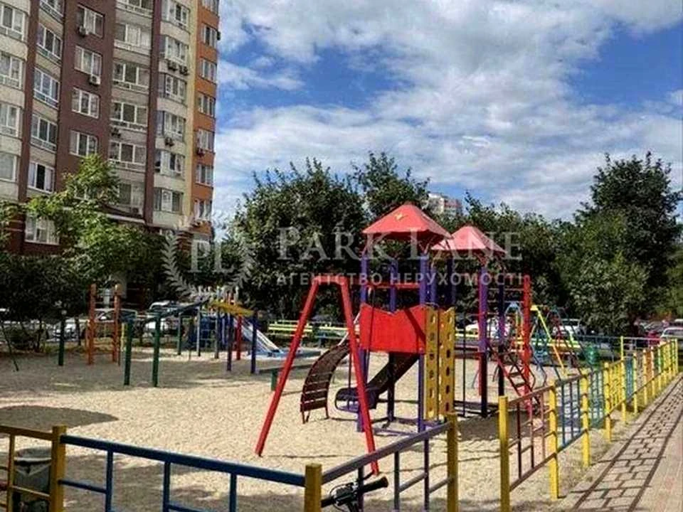 Квартира. Київ, Урлівська вул.