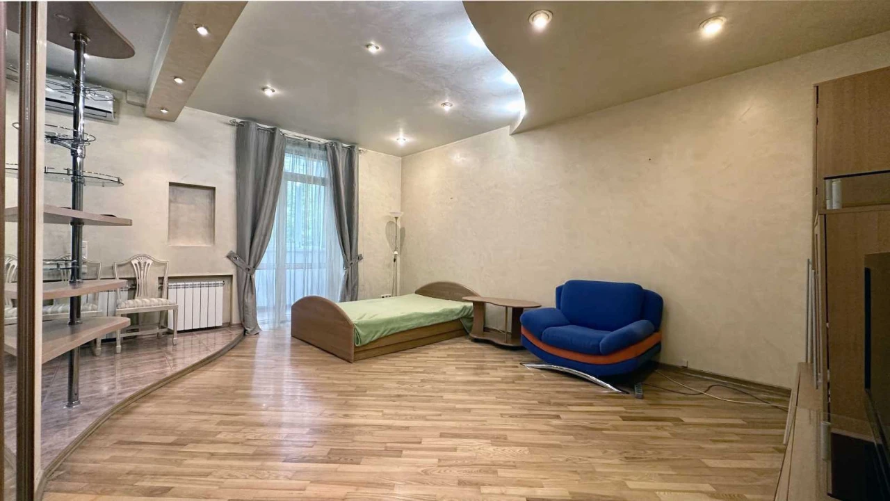 Сдается 1-комнатная квартира 39 м², Предславинская ул., 47