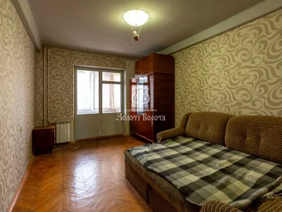 Квартира. Київ, Березняківська вул.