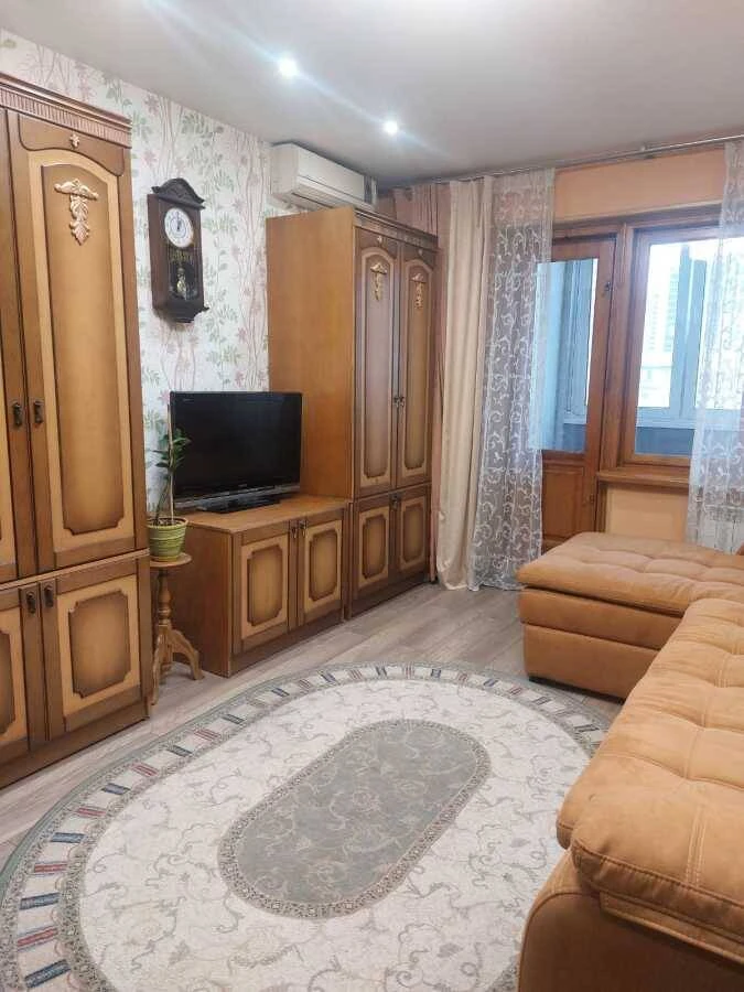 Здам довгостроково 1-к квартиру Київ, Дарницький, Харківське
