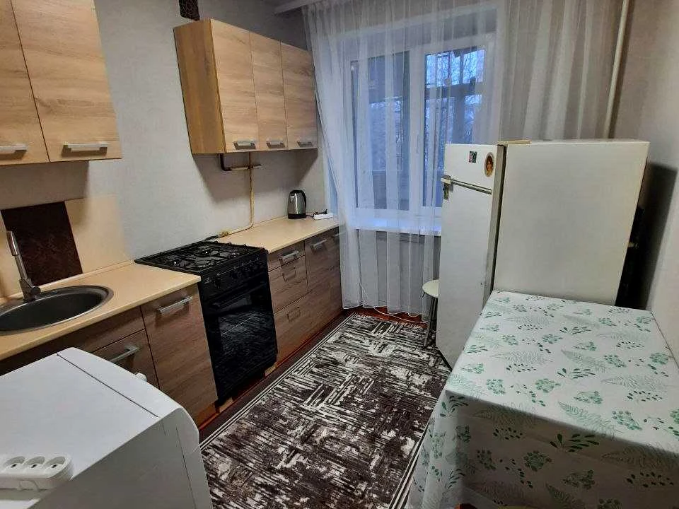 Квартира. Дніпро, Героїв Крут вул.
