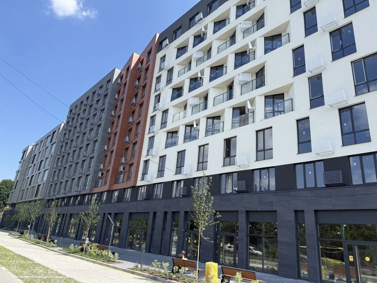 Продаж 1 кімнатної квартири вул. Лемківська