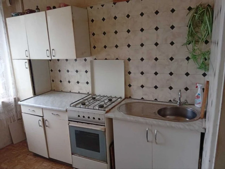 Apartment for sale at Bocharyov! Near the market!