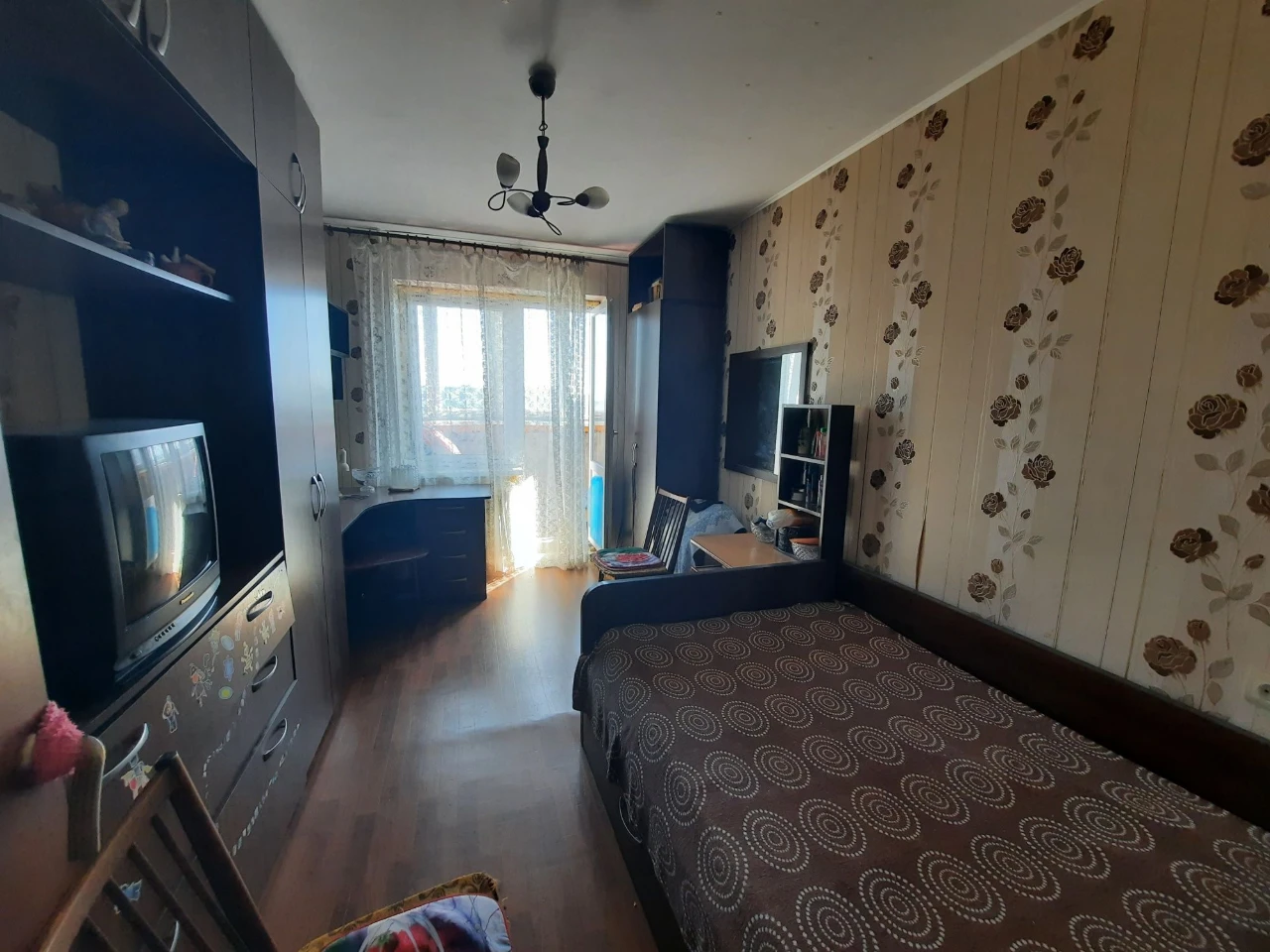 For Sale 3-room apartment Glushko/ Nebesnaya Сотни