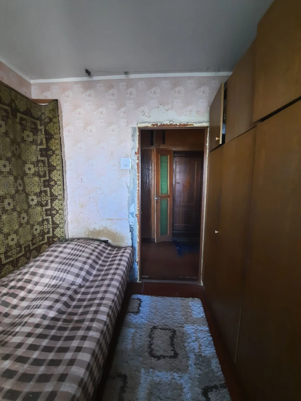 For Sale 3-room apartment Glushko/ Nebesnaya Сотни