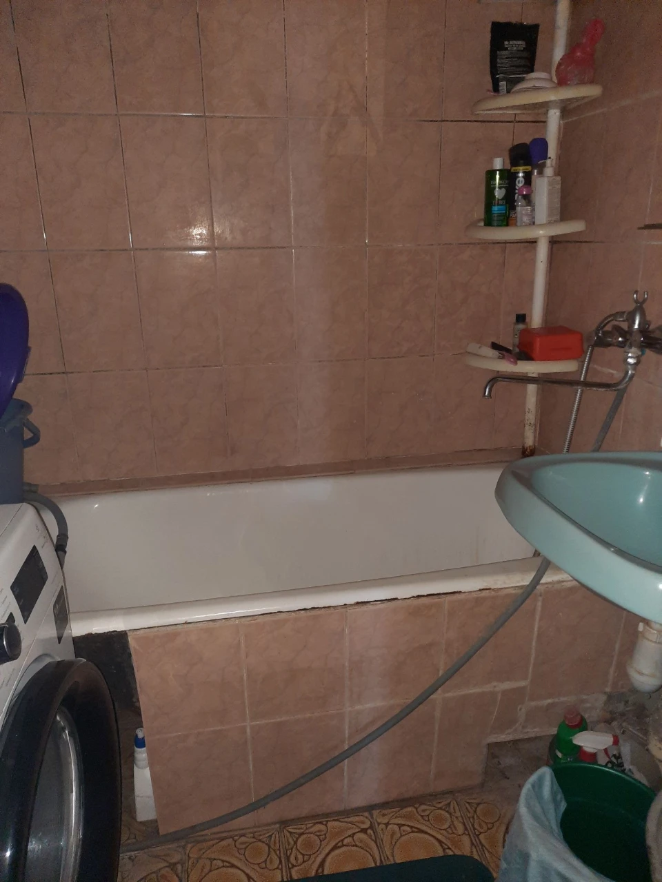 For Sale 3-room apartment Glushko/ Nebesnaya Сотни