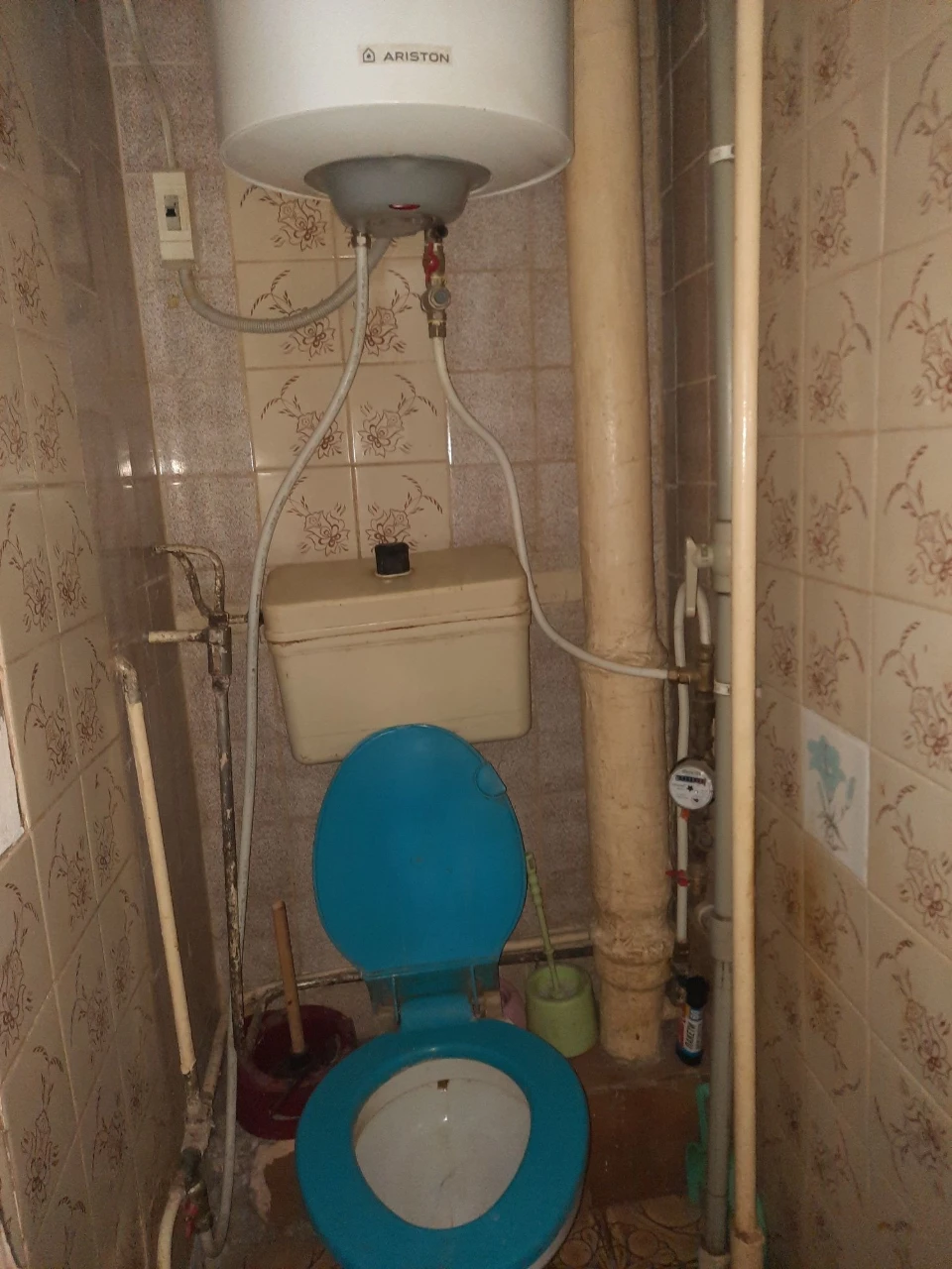 For Sale 3-room apartment Glushko/ Nebesnaya Сотни