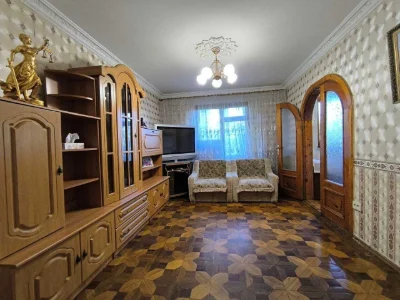 Продается 3-комнатная квартира на улице Королева рядом со школой