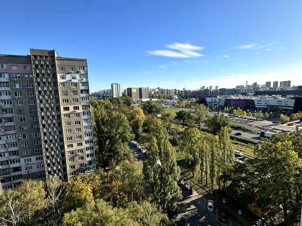 Квартира. Київ, Композитора Лятошинського вул.