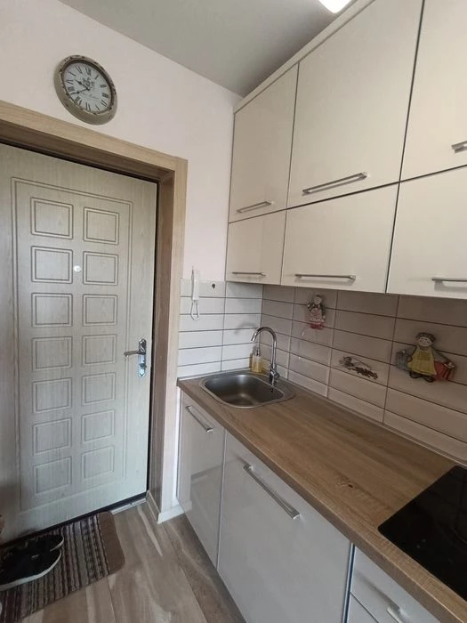 For sale 1 room apartment near Academician Pavlova street Chernovetskaya