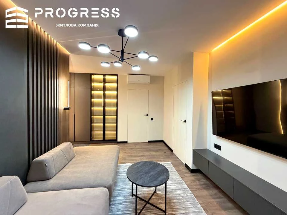 Apartment. Ivano-Франківськ, Княгинин St.