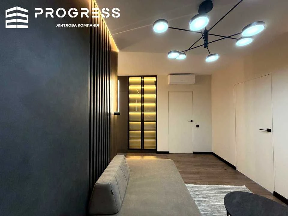 Apartment. Ivano-Франківськ, Княгинин St.