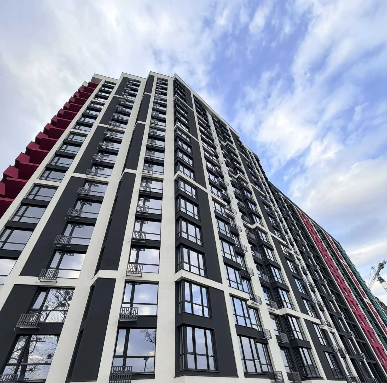 Sale of 1-room apartment in the SKYGARDEN residential complex – comfort near the city
