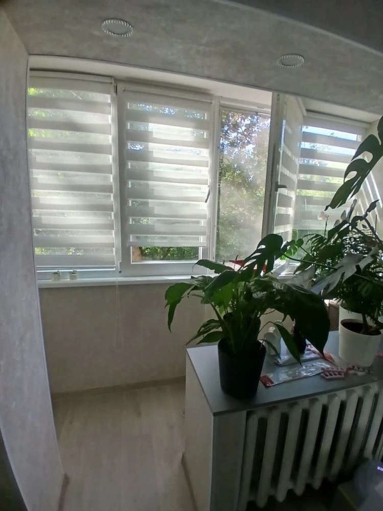 One-bedroom apartment with balcony on Voronogo