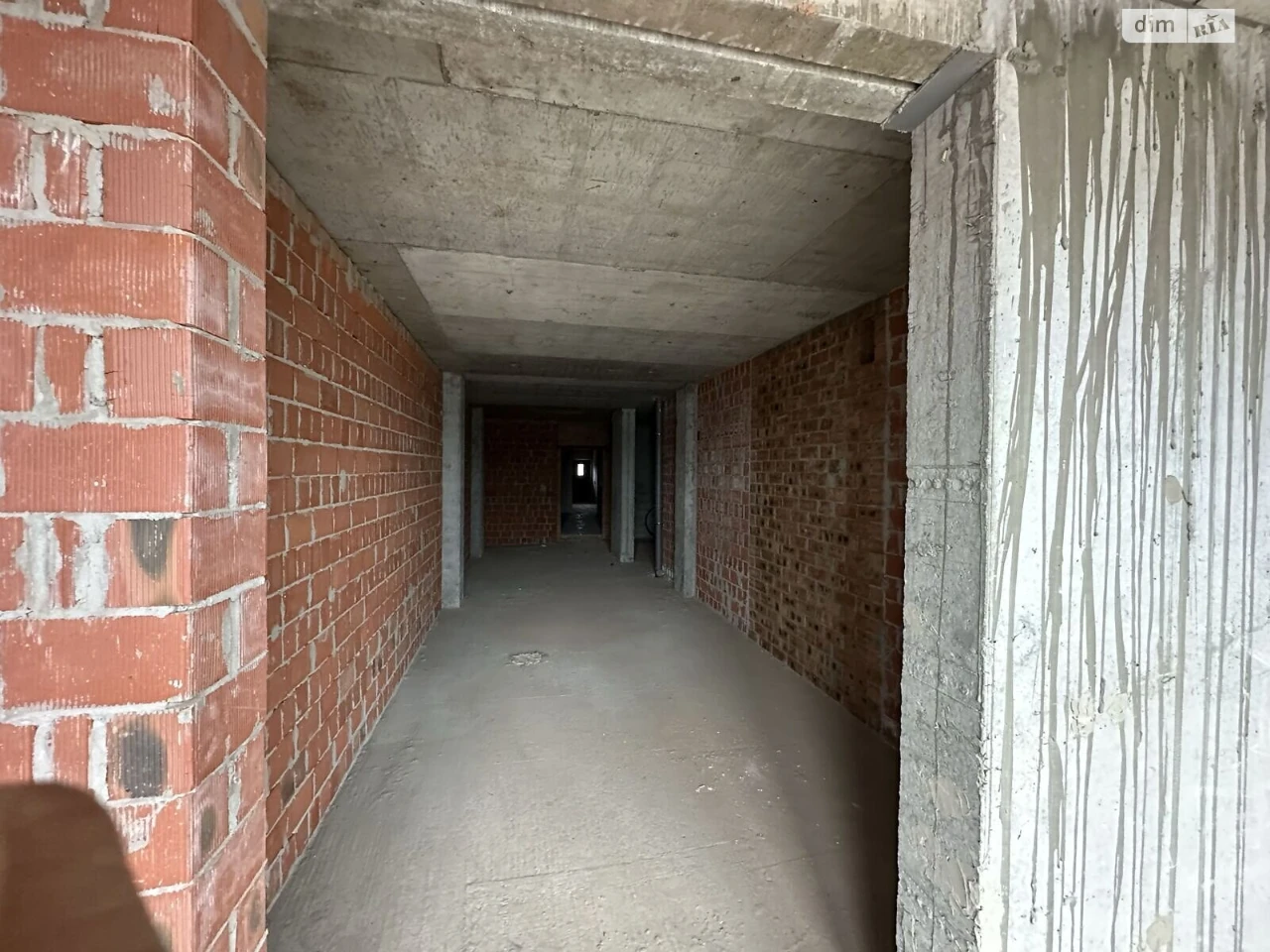 Sale of 1-room apartment in microdistrict 521