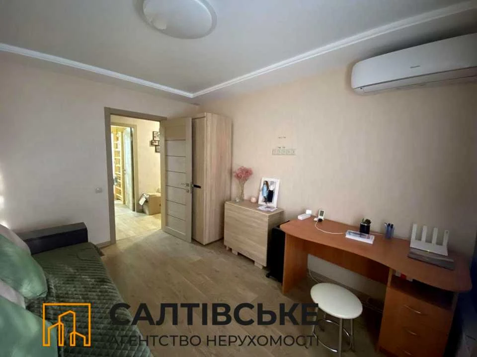 2-room apartment. Kharkiv, Gvardiytsev-Shiroinin tsv gol.