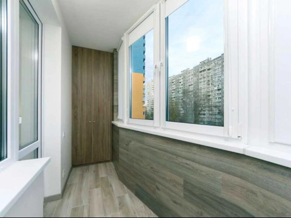 Квартира. Київ, Харківське шосе