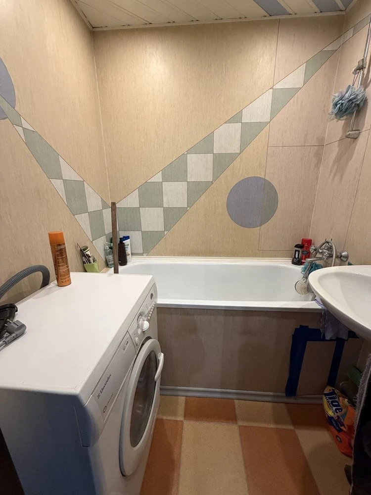 NEWSteeet! Продам 2 кімн.кв по вул. Мезенцева 80