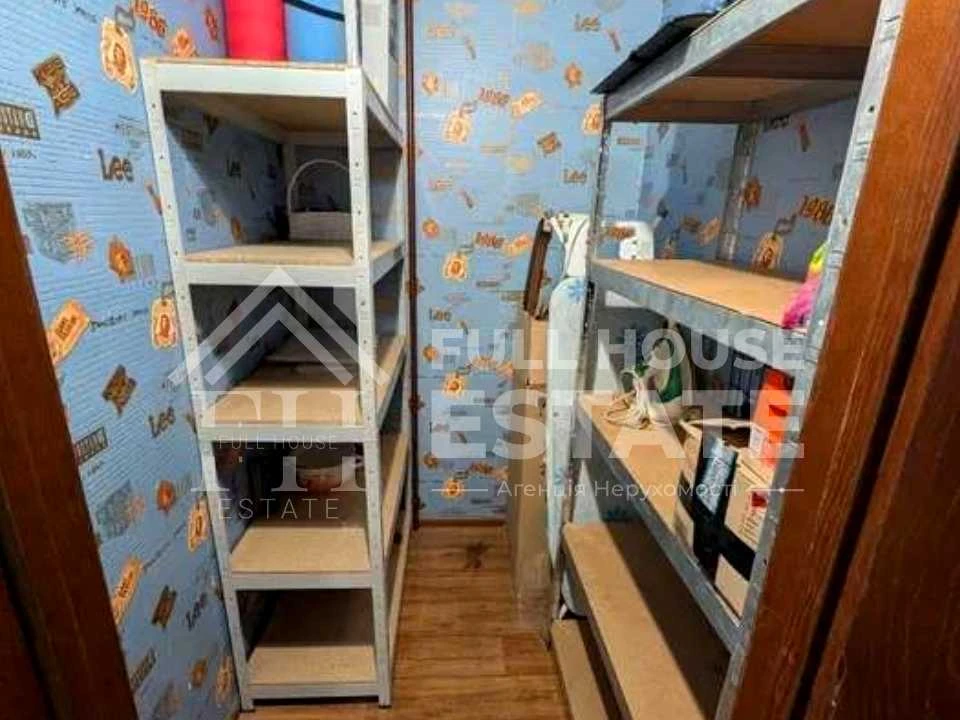 Apartment. Kyiv, Voskresenskaya St.