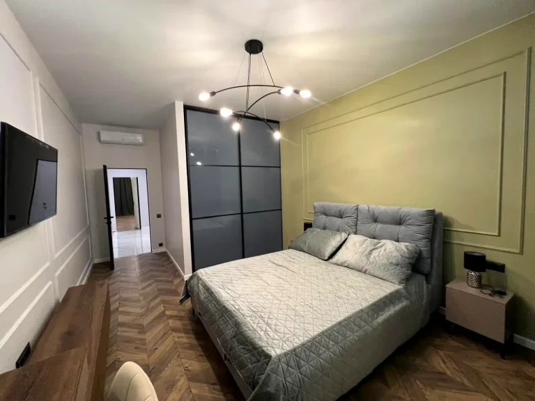 Rent of a 2-room apartment 74 sq m, 11th floor