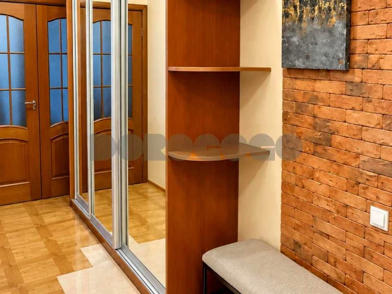 Apartment. Kyiv, Tarasivska St.