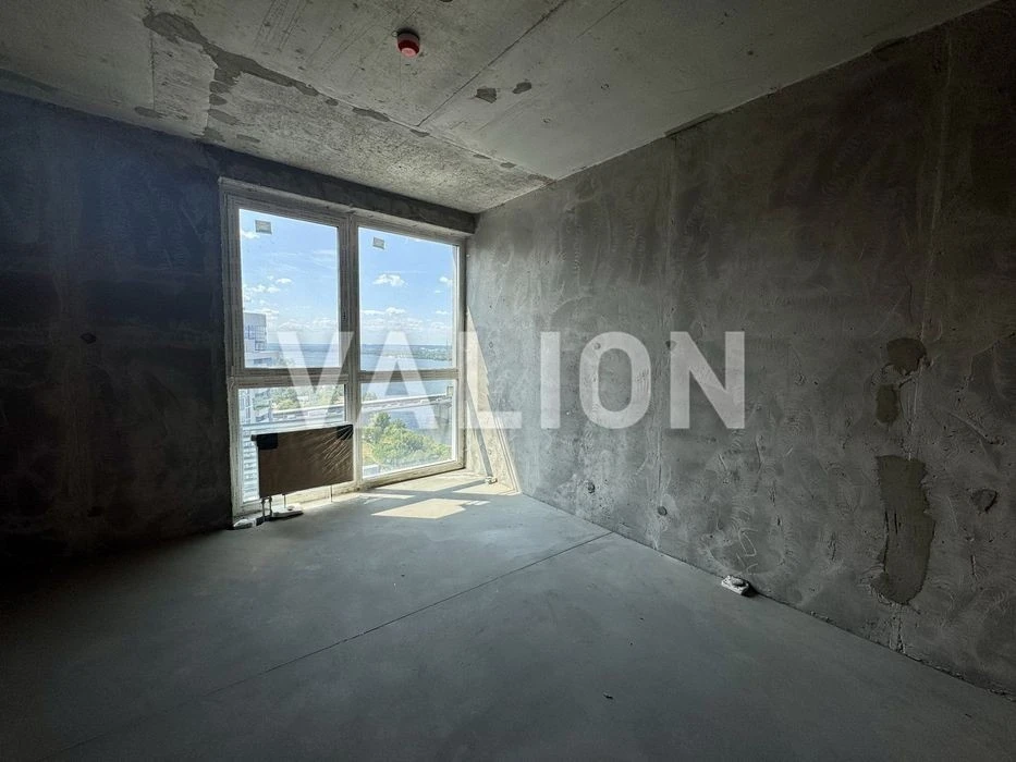 No % 3-room apartment for sale with a view of the Dnipro, Zarichn residential complex