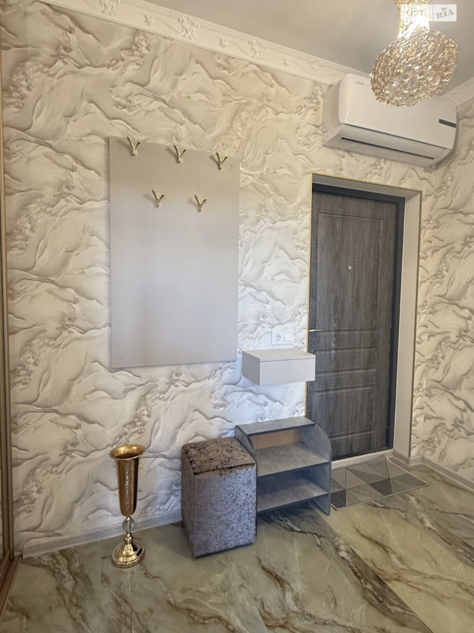 Long-Term Rental Apartment in Arcadia