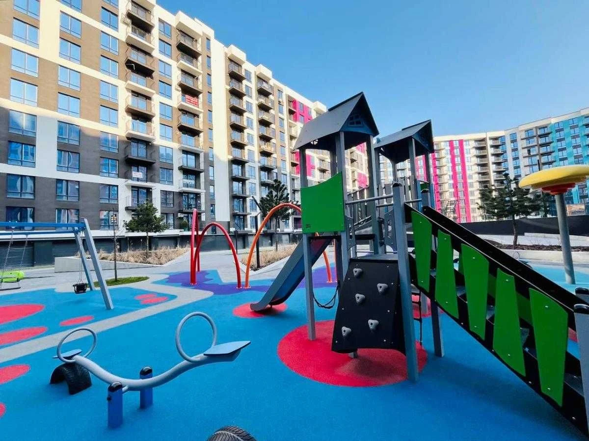 2 кімнатна Фемілі Плаза (Family Plaza) Реальна ціна