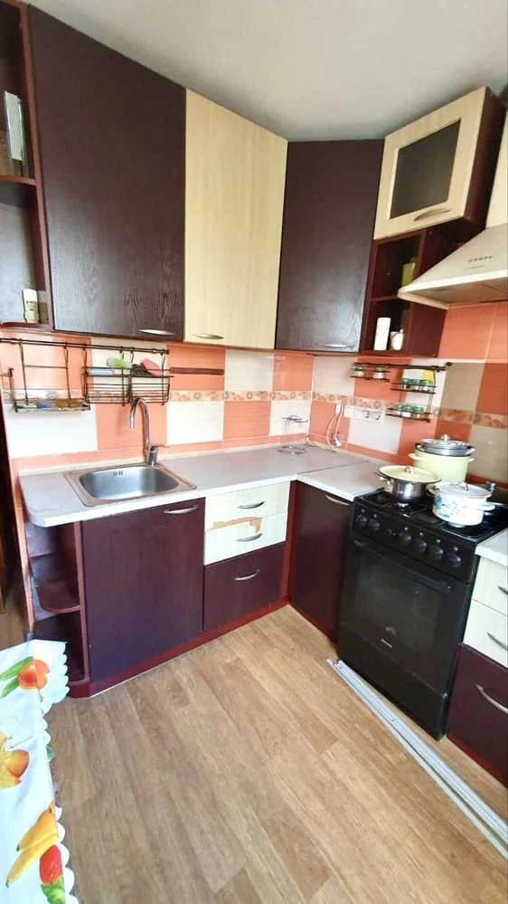 Продам 1 комнатную квартру‼️р-н Одеская, вул.Киргизкая 12 (