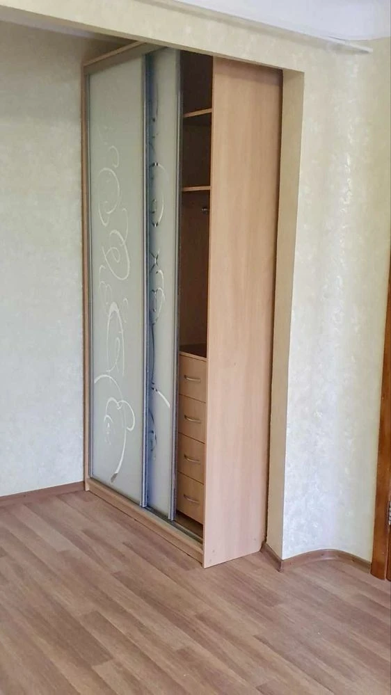 Продам 1 комнатную квартру‼️р-н Одеская, вул.Киргизкая 12 (