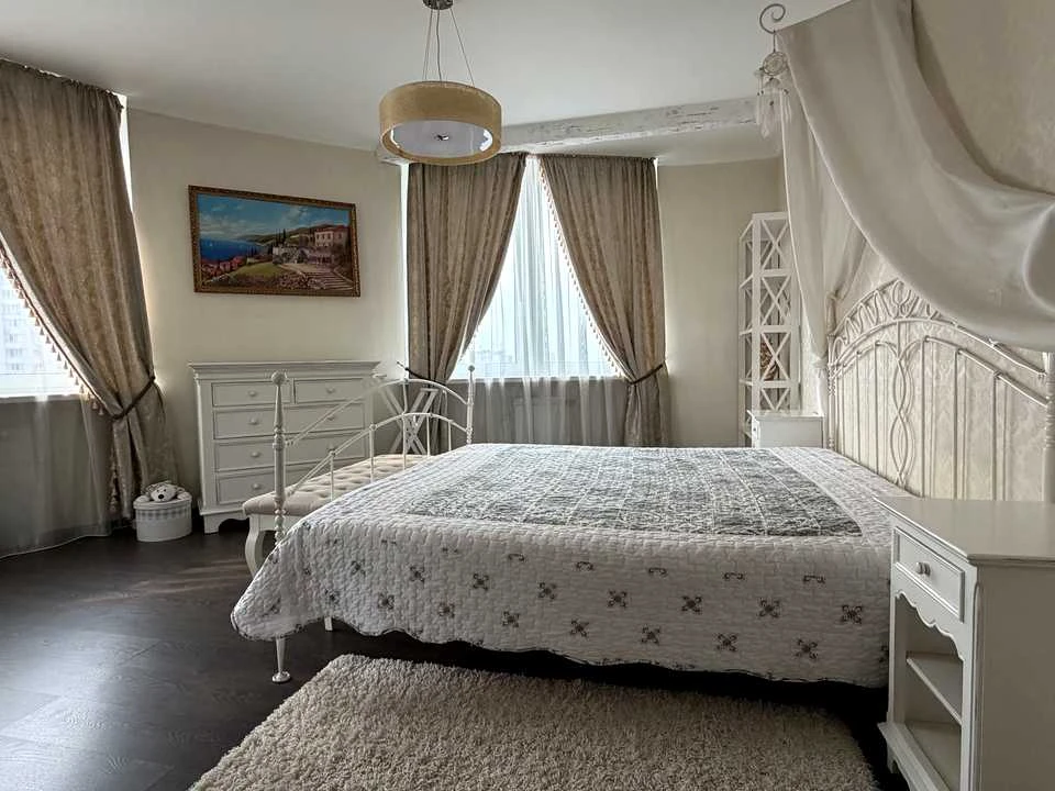 Квартира. Київ, Олени Пчілки вул.